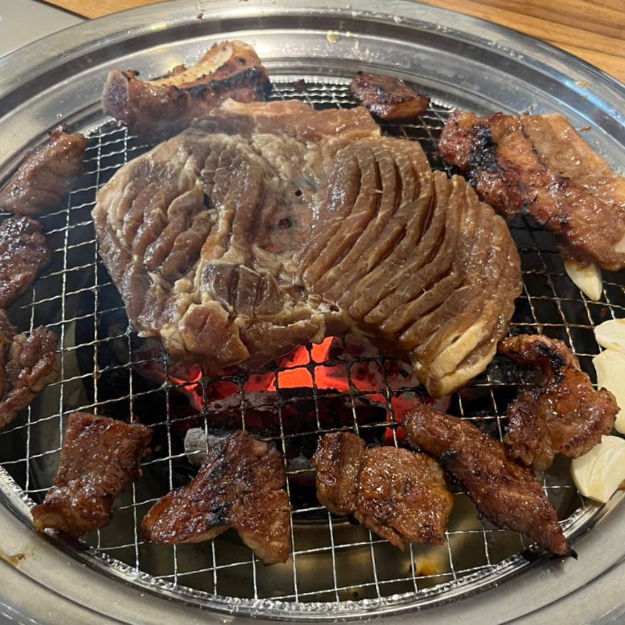 여유돼지부자돼소 이미지