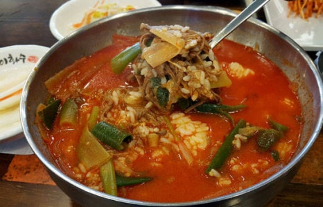 이화수 전통육개장 이미지