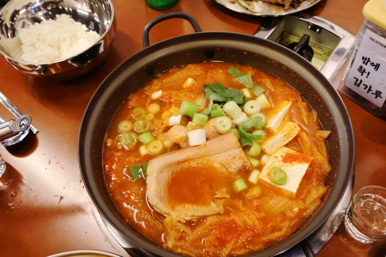 백채김치찌개 봉담2지구점 이미지