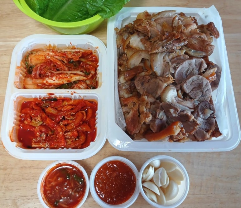 명당왕족발 이미지