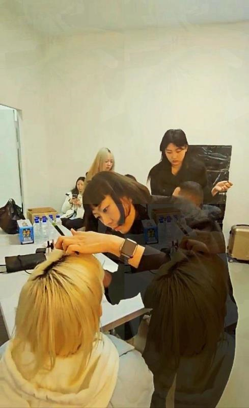 더꼼꼼살롱 이미지