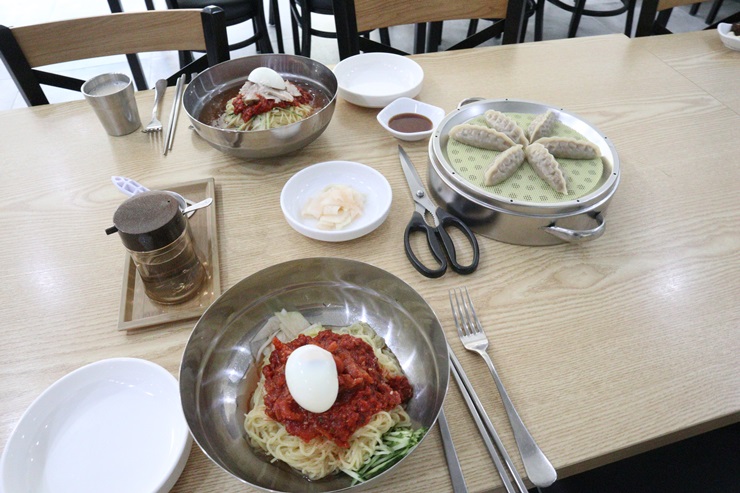 신선밀면 이미지