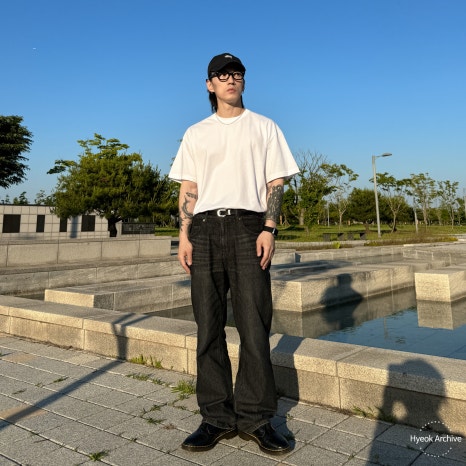 세미블랙 이미지