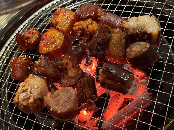 빨간돼지꼬리 이미지