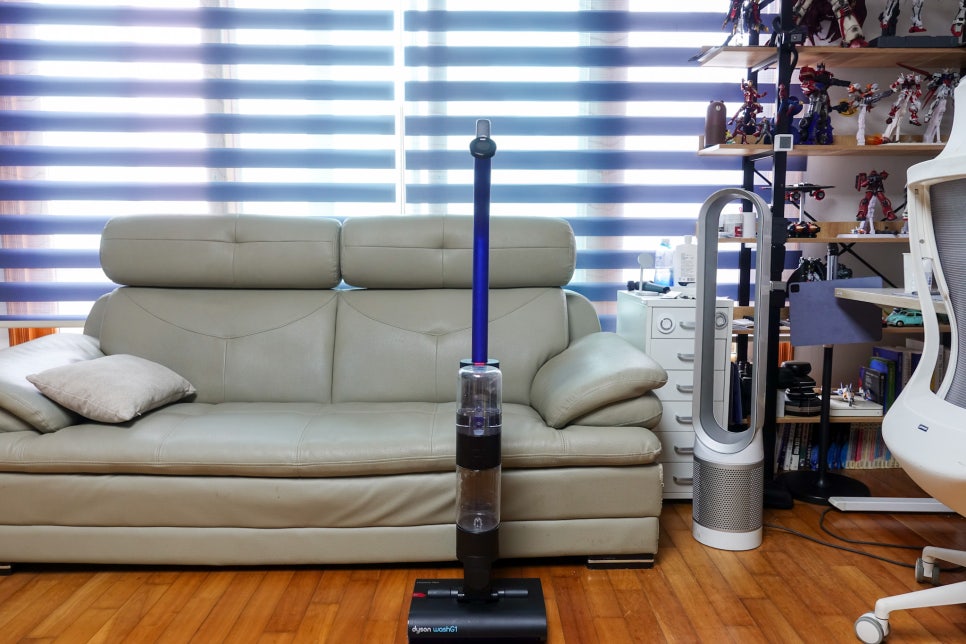 다이슨 물청소기 WashG1™ 리뷰 물청소로 머리카락부터 미세먼지까지 깨끗하게 청소하는 방법 이미지 21