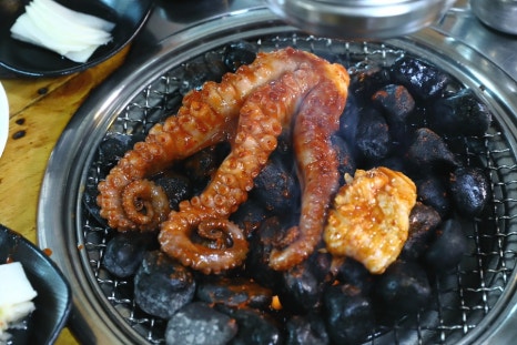 맥반석문어구이 이미지
