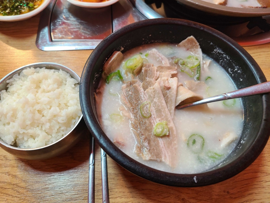 명품 소머리곰탕 이미지