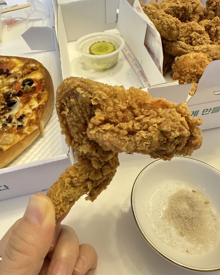 명지치킨.피자 이미지