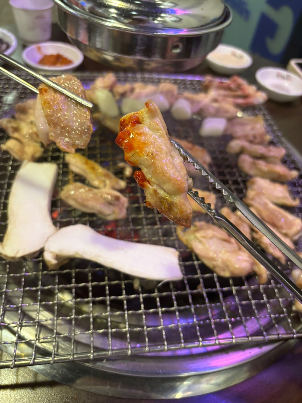 숯불에 닭 웨스턴돔점 이미지