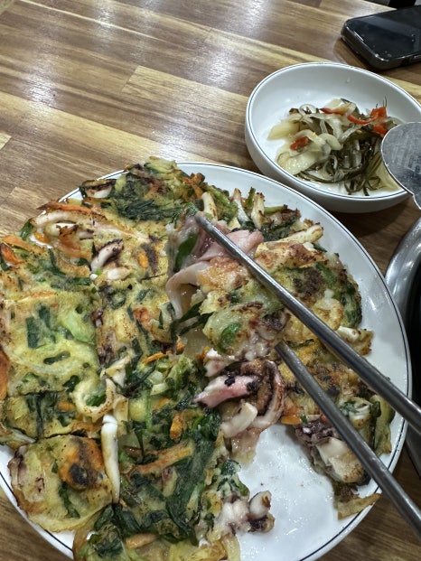 항아리얼큰이칼국수 이미지