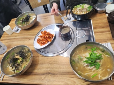 한울 닭한마리칼국수 이미지