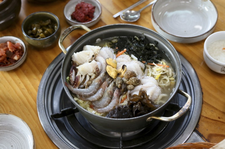 밀터칼국수 이미지