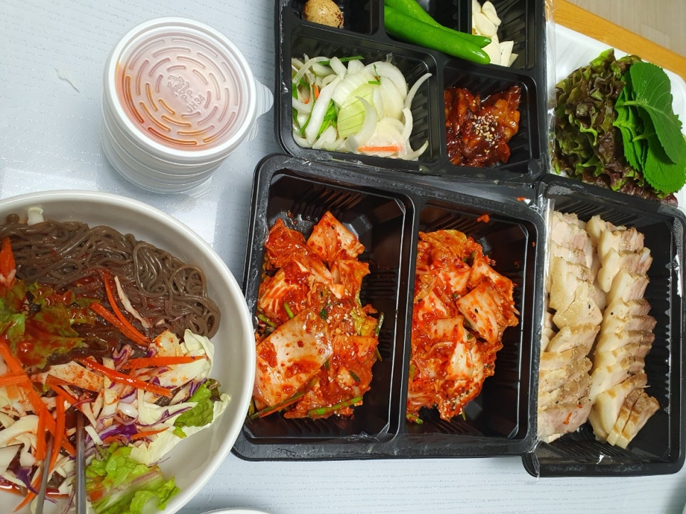 할매보쌈왕족발 이미지
