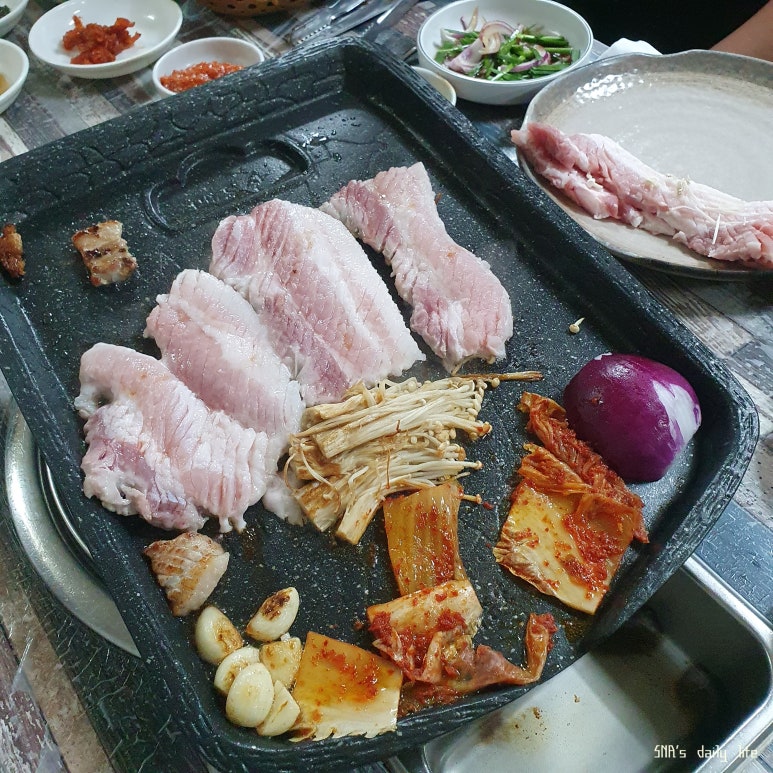 돌야식 이미지