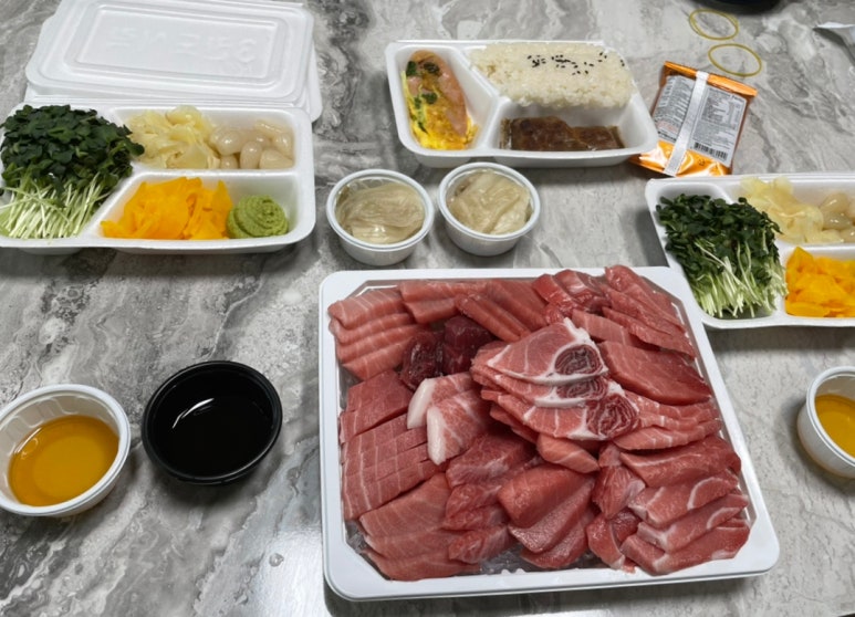 참치직판장 이미지