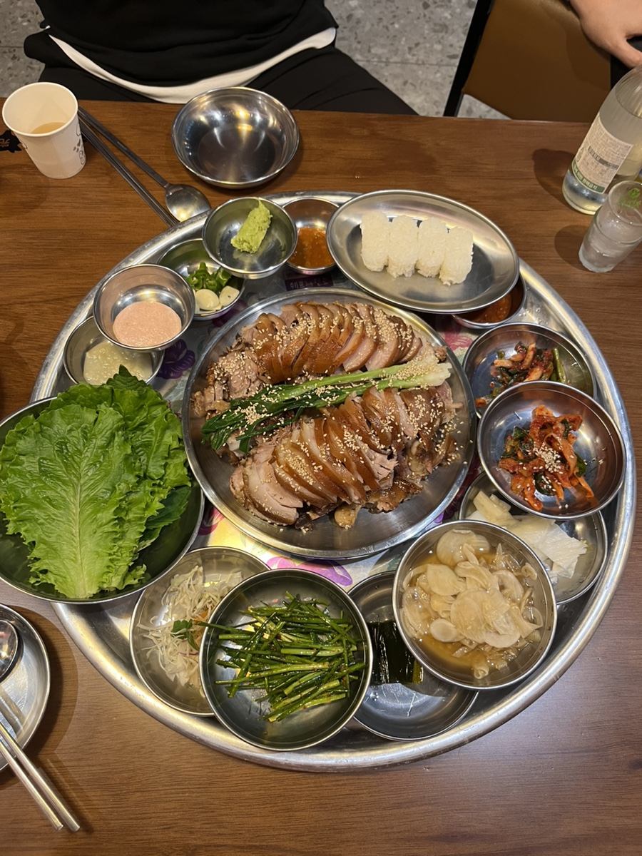 완미족발 이미지