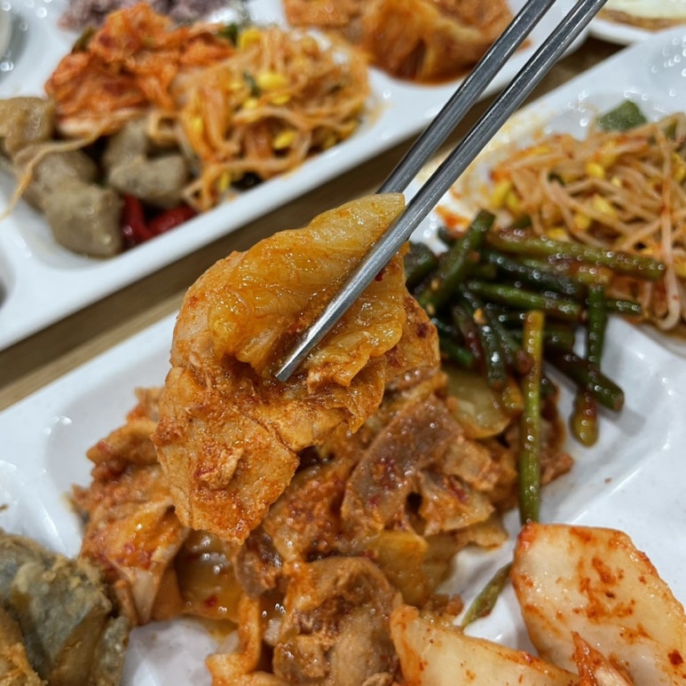 한식뷔폐칠성경희대점 이미지