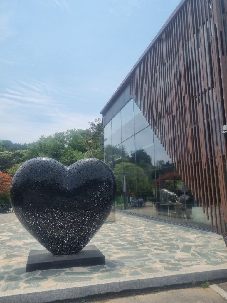 메르오르블랙베이커리 이미지