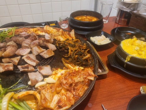 상구네 솥뚜껑 삼겹살 이미지