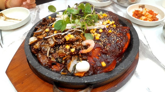 앞산돌쇠짜장 이미지