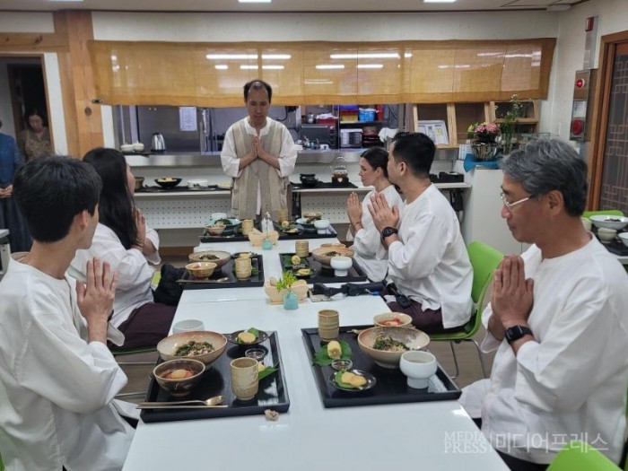 여명여행사 이미지