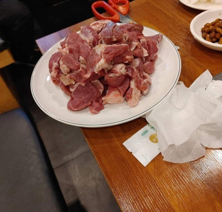 넷째네양다리 이미지