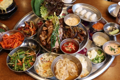 완미족발논현 이미지