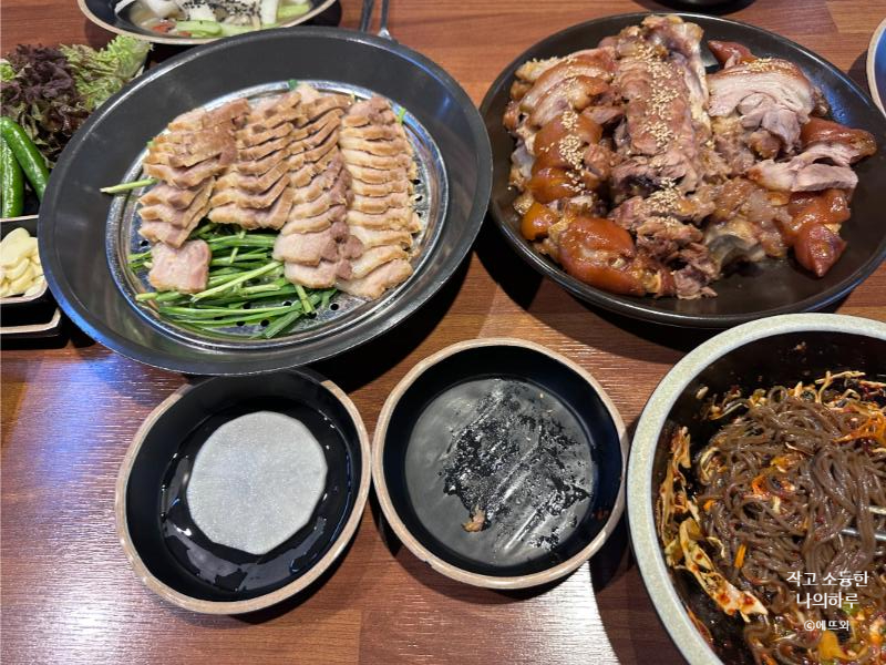더맛있는족발보쌈 이미지