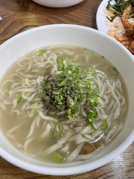 고전칼국수 이미지
