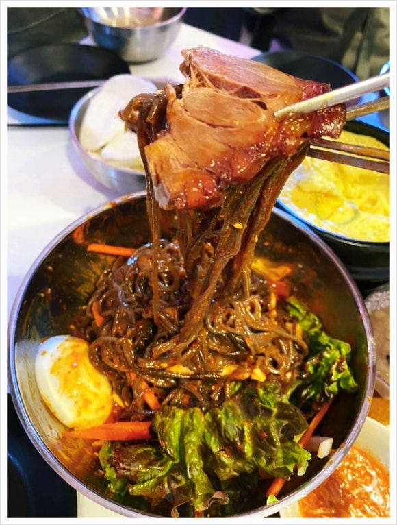 윤족발 이미지