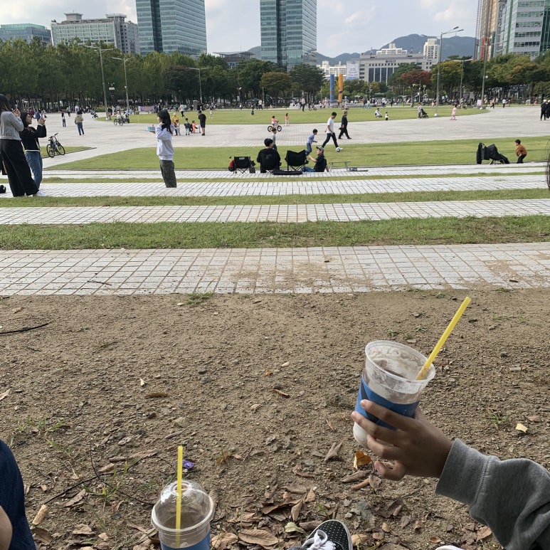 컴포즈커피 범계역점 이미지