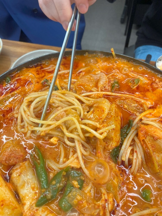 풍년닭도리탕 신촌직영점 이미지