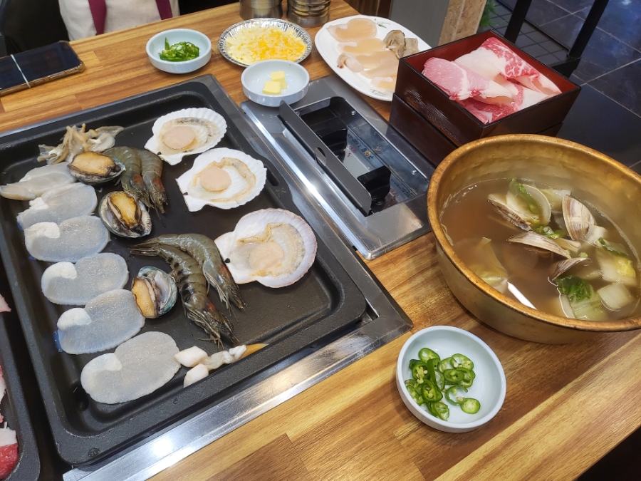 달빛키조개삼합 이미지