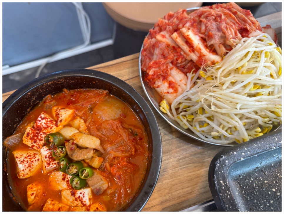 황금복돼지 사진 6