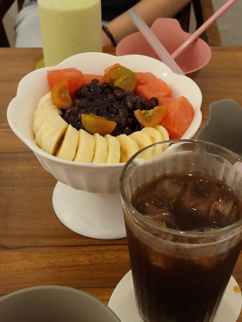 화란커피숍 이미지