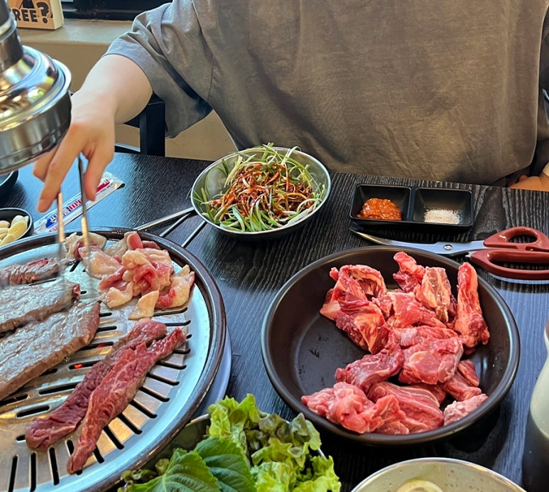 공룡고기시즌2시화점 이미지