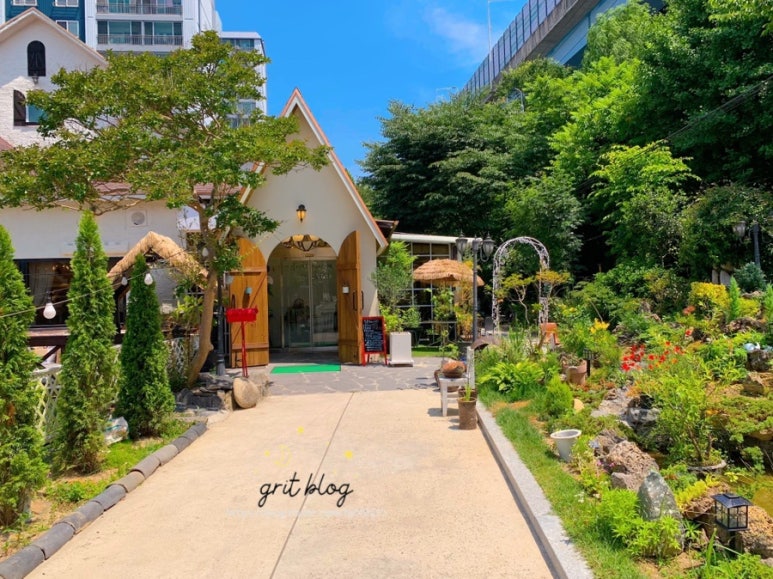 살림프리미엄채식뷔페 이미지