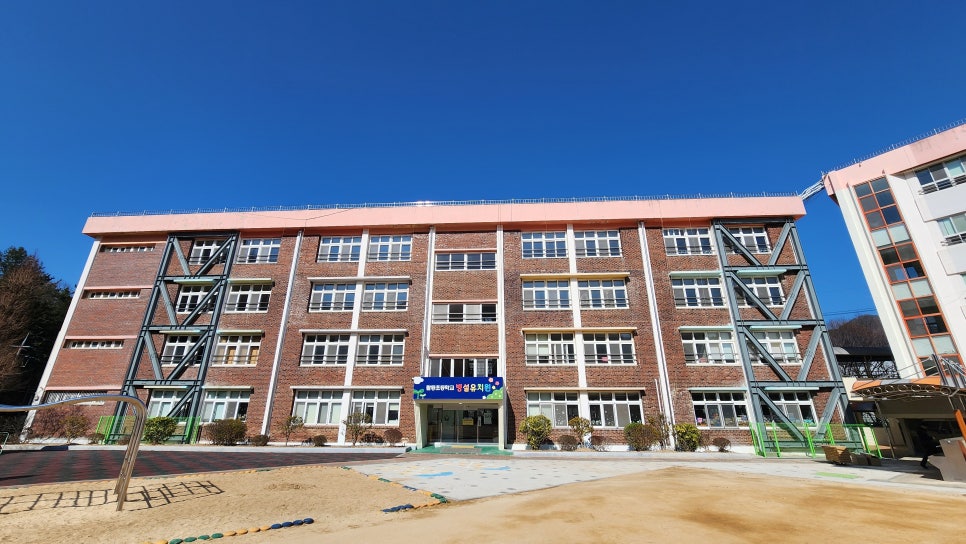 팔룡초등학교 이미지