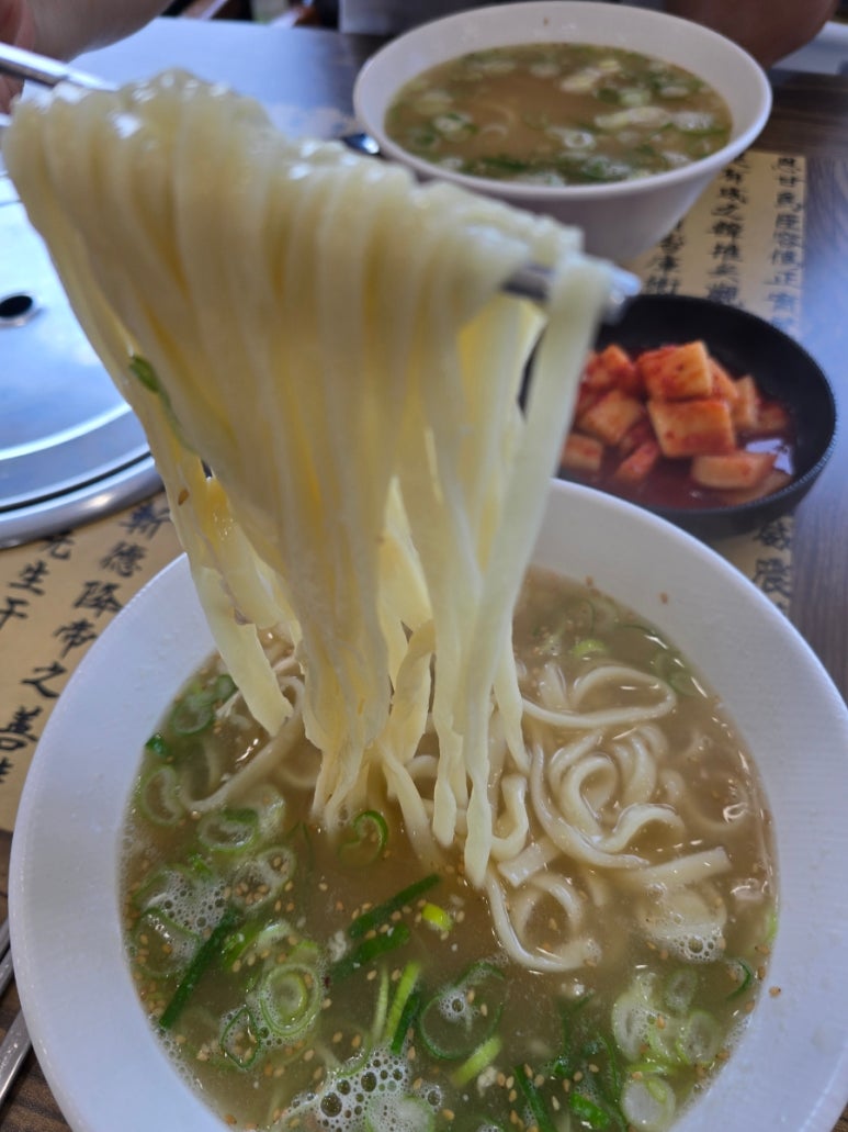 천하닭칼국수 이미지