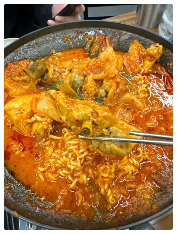 풍년닭도리탕 신촌직영점 이미지