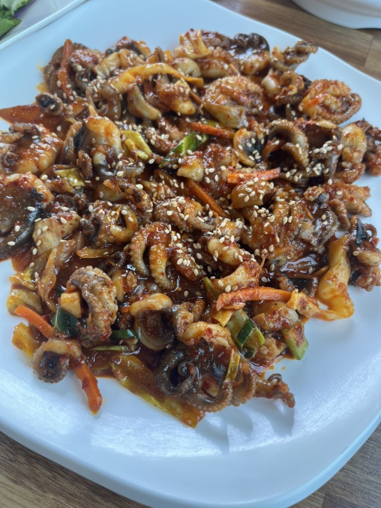 홍기와쭈꾸미 이미지