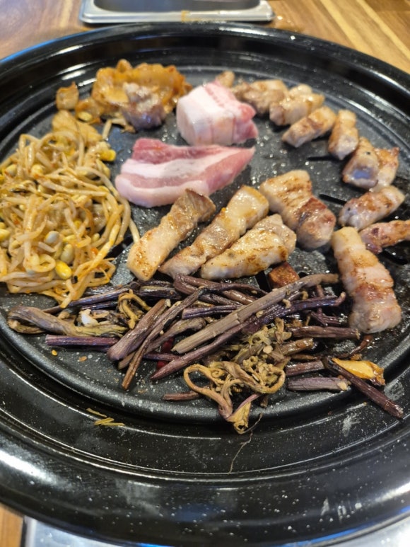 돼지가왔소 이미지