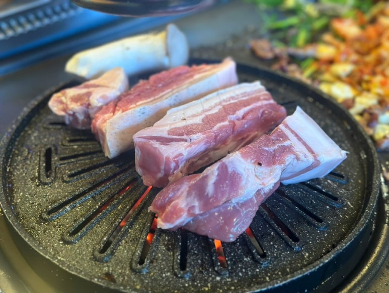 오리와흑돼지 이미지