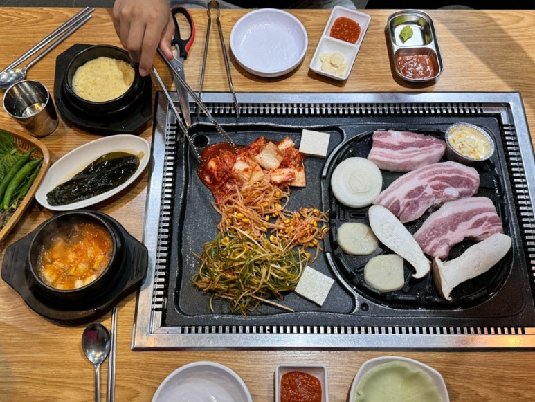 두리생고깃집 이미지