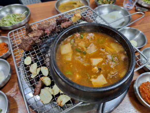 200%한우터 이미지