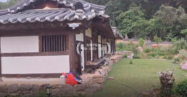육신사 전통한옥 이미지