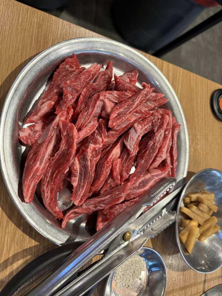 오늘도한우월성 이미지