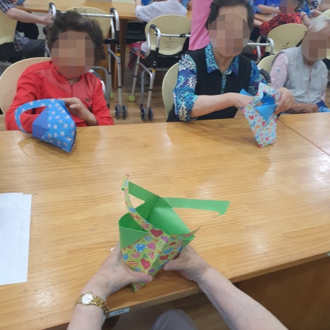 감각과종이 이미지