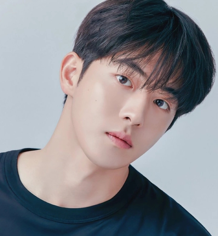 딥센느 이미지