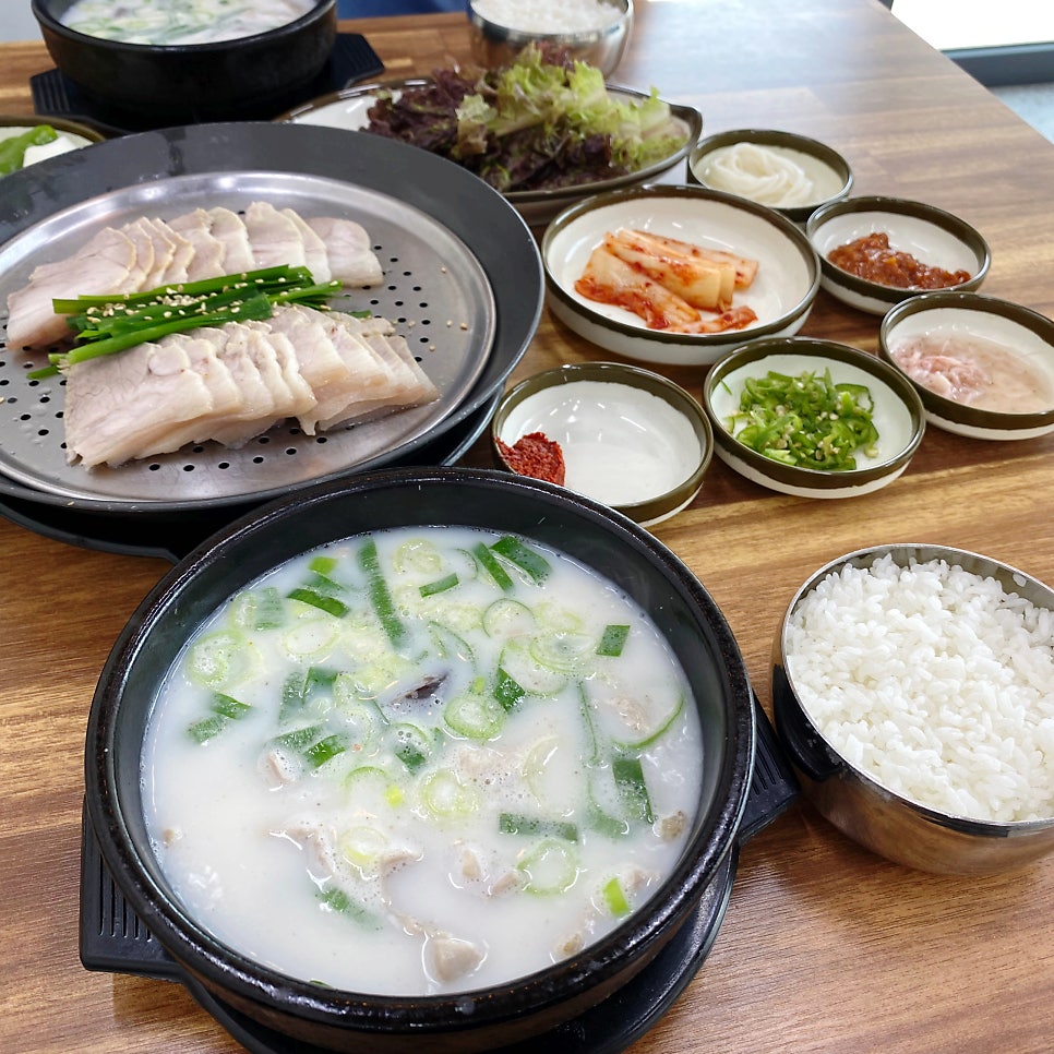 하수헌장수돼지국밥 이미지